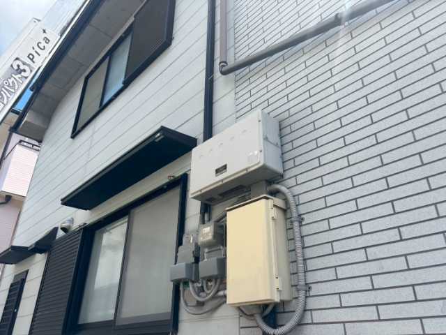 設備配線がある外壁